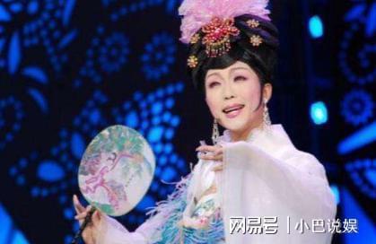 李玉刚吃假瓜视频,视频曝光引发网友热议